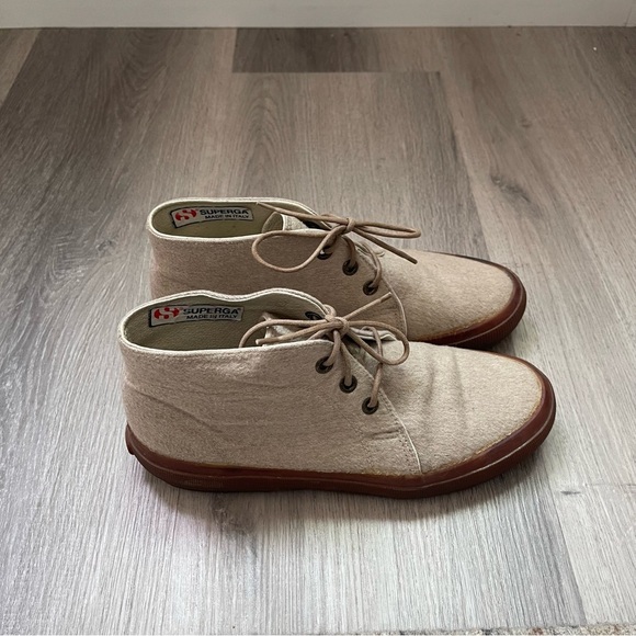 Superga Tan Chukka Boots with Minimalist Design - Picture 3 of 6